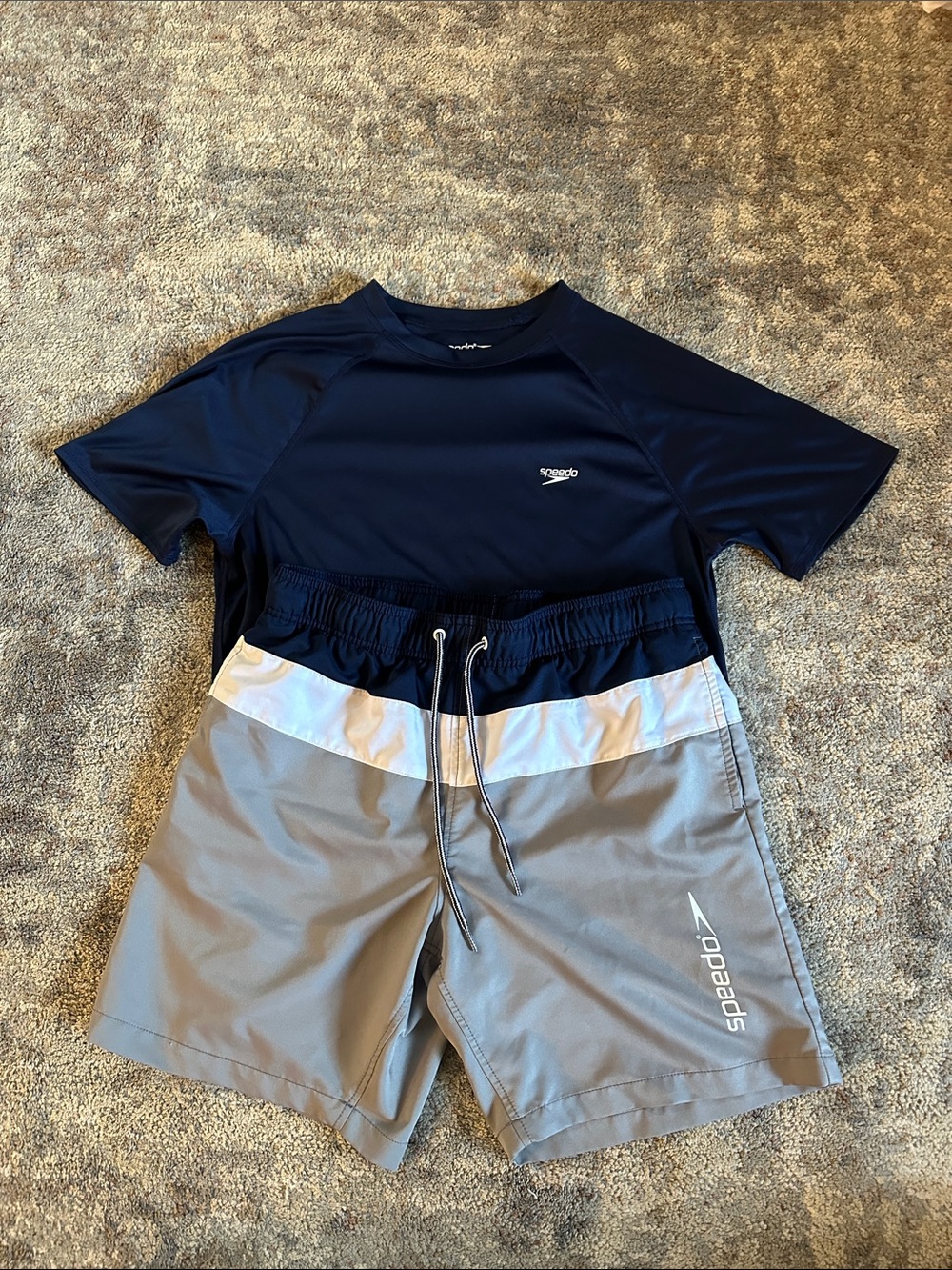 Speedo Navy & Gray Short Sleeve Rash Guard with Gray Swim Trunks